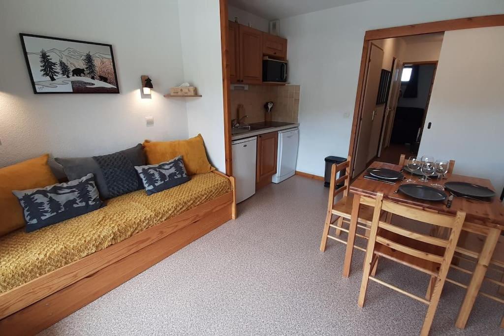 Superbe Appartement La Joue Du Loup Centre, 6 Personnes, Avec Parking Prive Le Devoluy Exterior foto