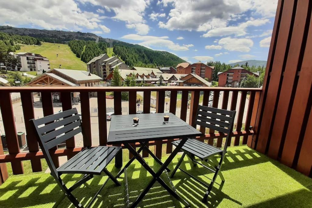 Superbe Appartement La Joue Du Loup Centre, 6 Personnes, Avec Parking Prive Le Devoluy Exterior foto