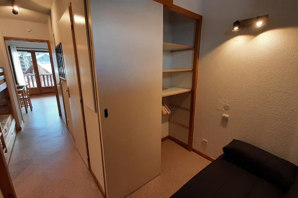 Superbe Appartement La Joue Du Loup Centre, 6 Personnes, Avec Parking Prive Le Devoluy Exterior foto