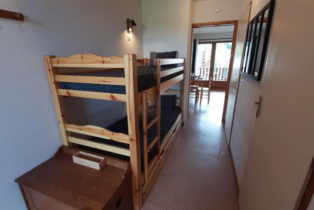 Superbe Appartement La Joue Du Loup Centre, 6 Personnes, Avec Parking Prive Le Devoluy Exterior foto